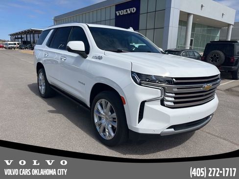 Used 2024 Chevrolet Tahoe High Country image 3