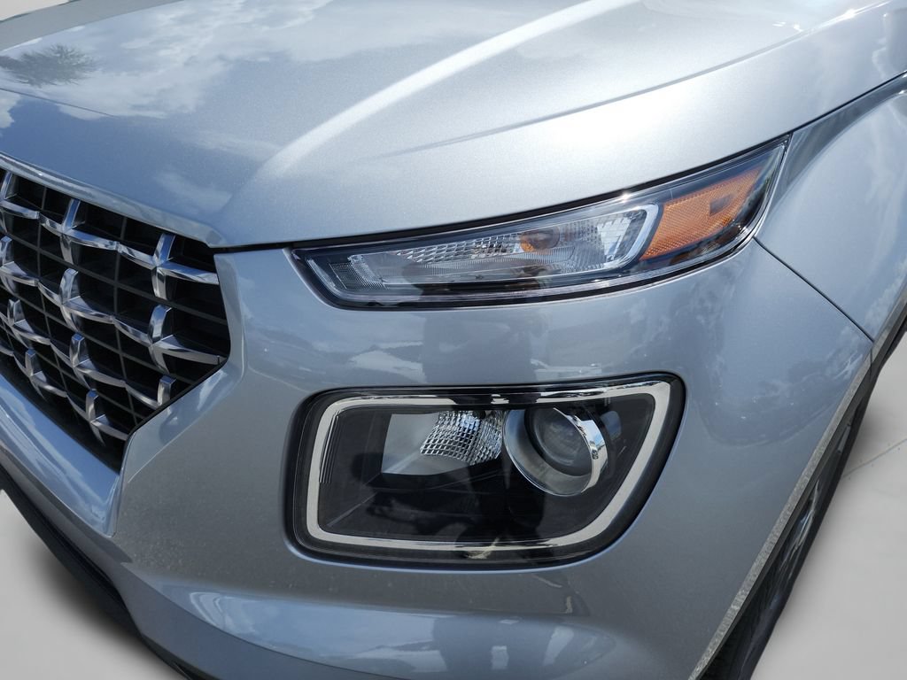 New 2026 Hyundai Venue SEL FWD image 13