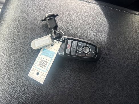 Used 2019 Ford Expedition XLT w/ Equipment Group 202A image 29