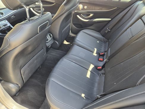Used 2018 Mercedes-Benz E 300 image 40