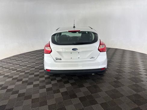 Used 2014 Ford Focus SE FWD image 6