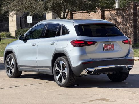 Certified 2025 Mercedes-Benz GLA 250 image 12