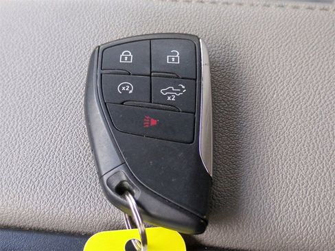 Used 2025 GMC Sierra 1500 SLT image 29