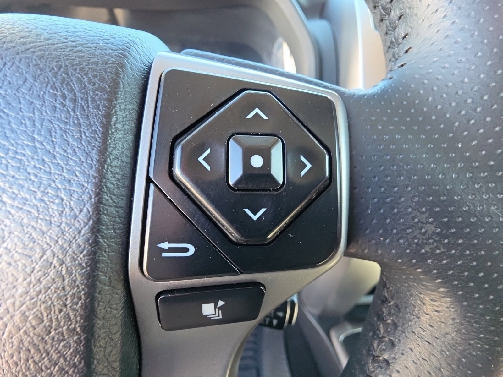 Used 2023 Toyota 4Runner SR5 RWD image 13