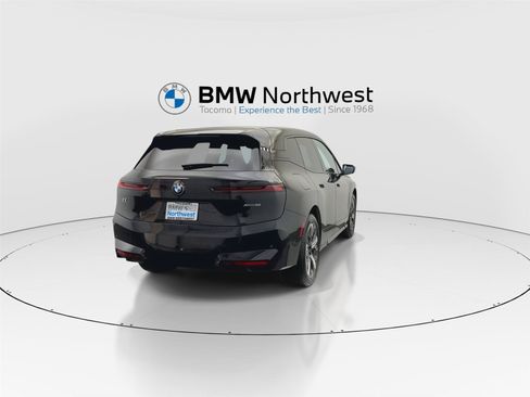 Used 2026 BMW iX xDrive60 AWD/4WD image 2