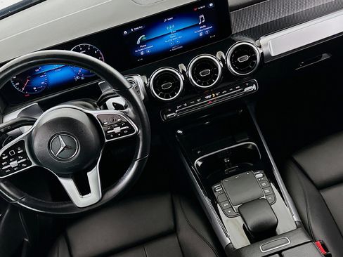 Used 2023 Mercedes-Benz GLB 250 4MATIC image 18