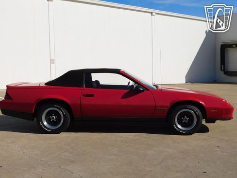 Used 1987 Chevrolet Camaro LT image 14