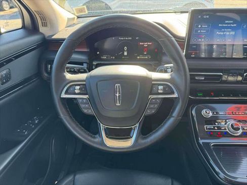 Used 2022 Lincoln Nautilus Reserve image 20