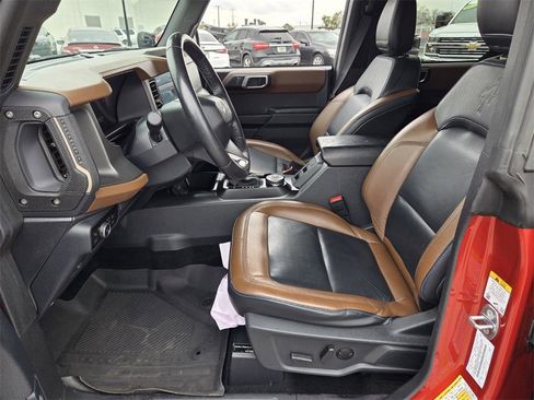 Used 2024 Ford Bronco Outer Banks image 5