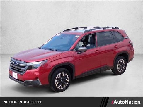 Certified 2025 Subaru Forester Premium AWD/4WD image 1