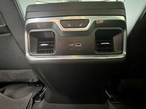 Certified 2025 GMC Sierra 2500 SLT w/ SLT Convenience Package AWD/4WD image 22