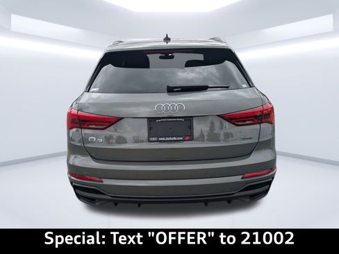 Certified 2025 Audi Q3 2.0T Premium w/ Convenience Package AWD/4WD image 5