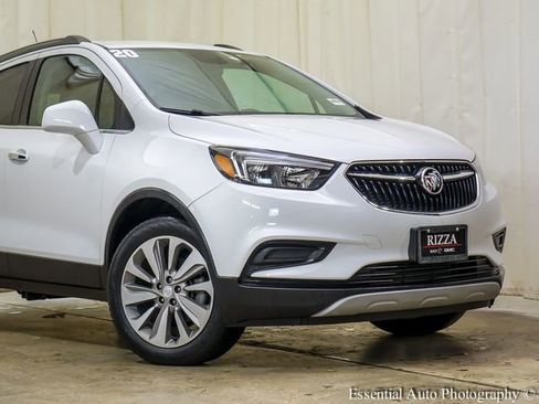 Used 2020 Buick Encore Preferred image 2