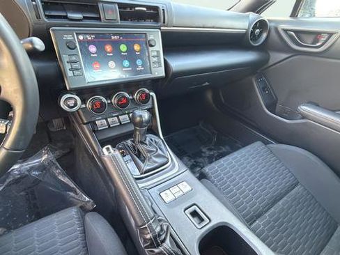 Used 2023 Toyota GR86 image 19