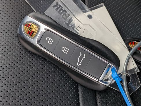 Certified 2026 Porsche Cayenne Coupe AWD/4WD image 40