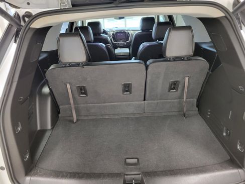 Used 2019 Chevrolet Traverse LT w/ LT Premium Package image 12
