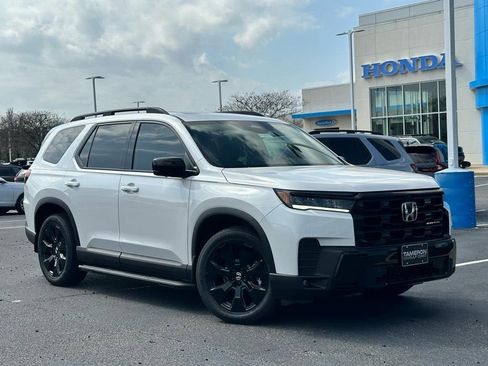 New 2026 Honda Pilot Black Edition image 18