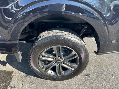 Certified 2022 Ford F150 XLT w/ Equipment Group 302A High image 32