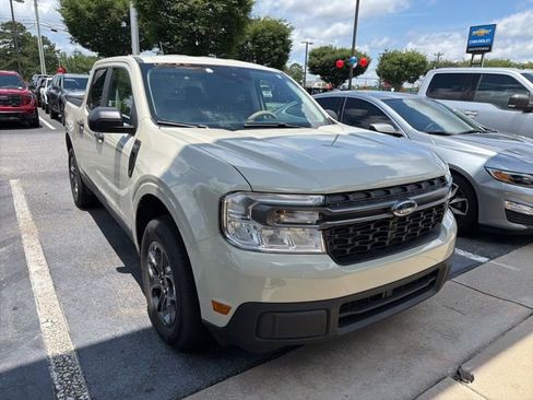 Used 2024 Ford Maverick XLT FWD image 1