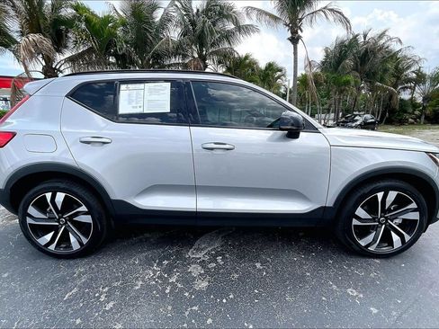 Used 2023 Volvo XC40 B4 Ultimate w/ Protection Package Premier FWD image 31