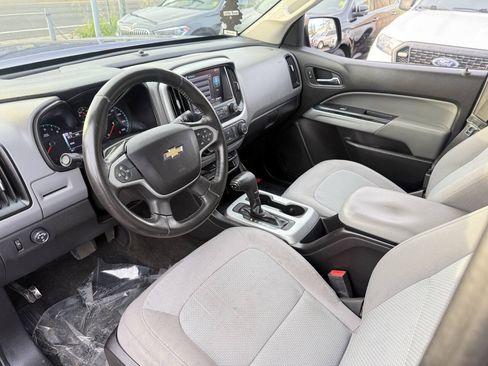 Used 2016 Chevrolet Colorado LT w/ LT Convenience Package RWD image 7