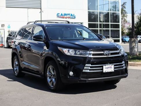 Used 2018 Toyota Highlander Limited Platinum image 6