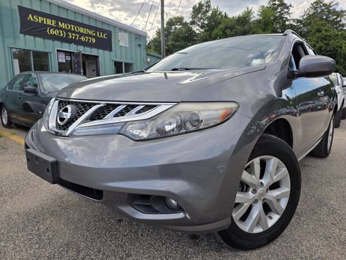 Used 2013 Nissan Murano SV AWD/4WD image 3