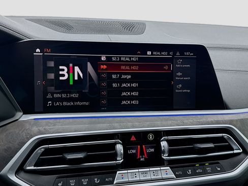 Used 2022 BMW X5 sDrive40i w/ Climate Comfort Package RWD image 11