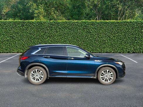 Used 2025 INFINITI QX50 Luxe image 2