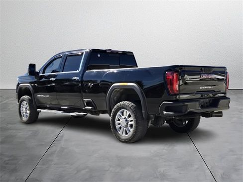 Used 2020 GMC Sierra 3500 Denali w/ Technology Package image 3