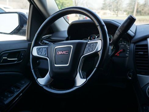 Used 2020 GMC Yukon XL SLT image 35