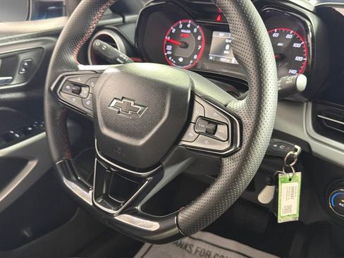 Certified 2025 Chevrolet Trax RS w/ Driver Confidence Package FWD image 36