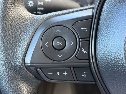Used 2025 Toyota Corolla LE image 17