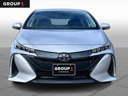Certified 2022 Toyota Prius Prime LE image 4