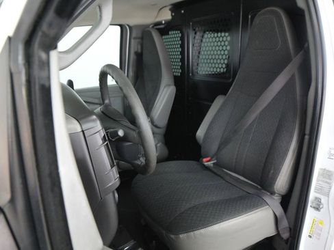 Used 2019 GMC Savana 2500 w/ Driver Convenience Package RWD image 31