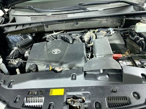 Used 2018 Toyota Highlander LE image 26