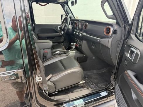 Used 2022 Jeep Gladiator Mojave w/ LED Lighting Group AWD/4WD image 22