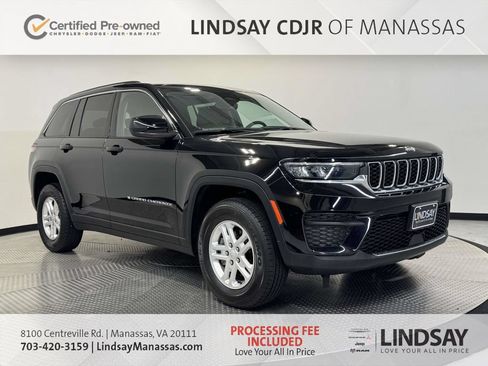 Used 2023 Jeep Grand Cherokee Laredo w/ Luxury Tech Group I AWD/4WD image 1