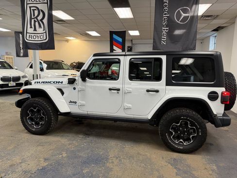 Used 2023 Jeep Wrangler Unlimited Rubicon 4xe w/ Cold Weather Group AWD/4WD image 10