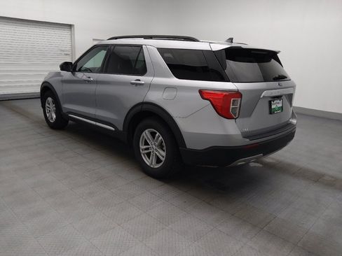 Used 2024 Ford Explorer XLT w/ Equipment Group 202A RWD image 3