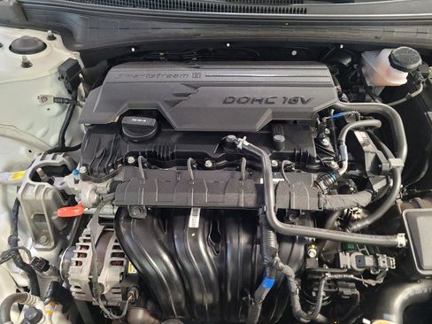 Used 2024 Hyundai Elantra SEL FWD image 30