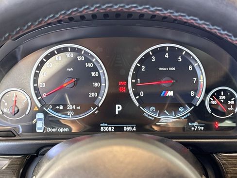 Used 2014 BMW M5 image 16