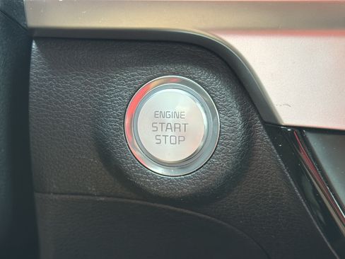 Used 2023 Kia Telluride S AWD/4WD image 11