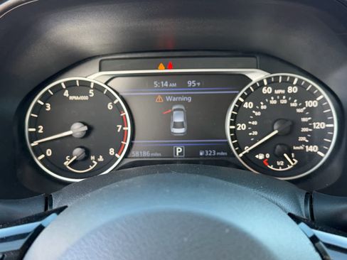 Used 2024 Nissan Altima 2.5 SR FWD image 8