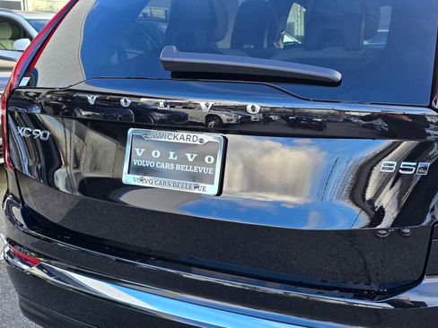 New 2026 Volvo XC90 B5 Core image 16