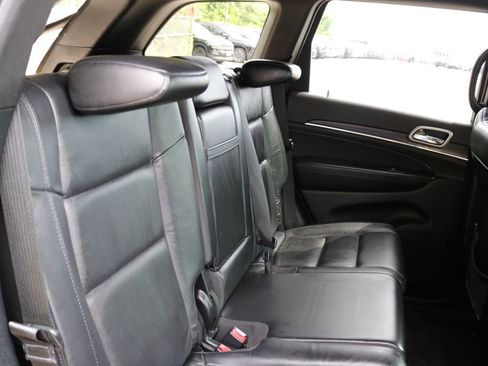 Used 2018 Jeep Grand Cherokee Limited RWD image 18