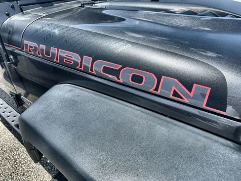 Used 2018 Jeep Wrangler Unlimited Rubicon AWD/4WD image 4