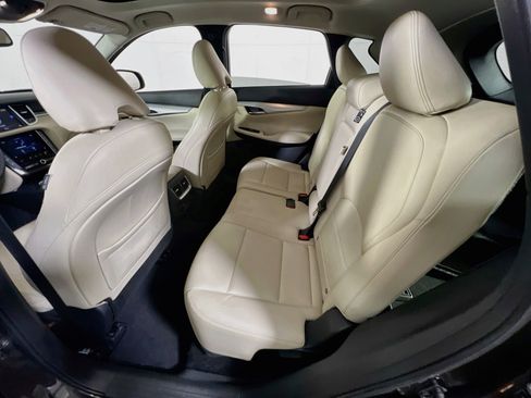 Used 2019 INFINITI QX50 Luxe AWD/4WD image 24