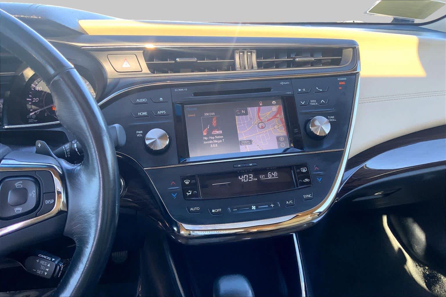 Used 2015 Toyota Avalon XLE Touring FWD image 12