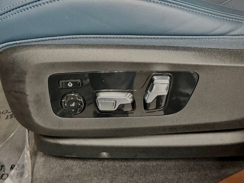Used 2025 BMW XM Label Red AWD/4WD image 27